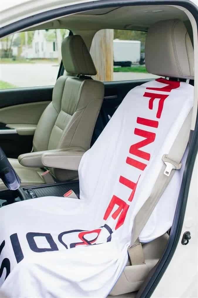 Infinite Discs Full-Size Basket Beach Towel - Image 3